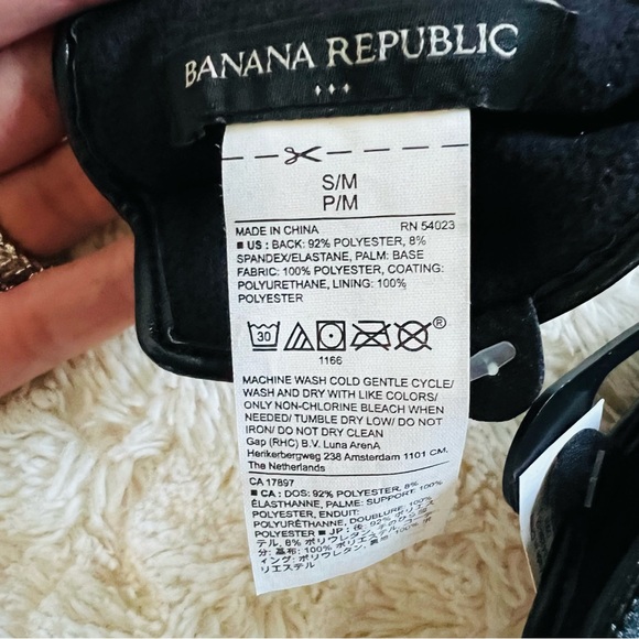 ๐NWT Banana Republic black Vegan Leather Gloves size S/M - Picture 6 of 9